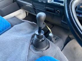 1996 TOYOTA HIACE CAMPER 3L LAIKA