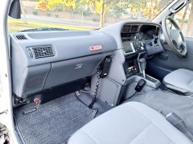 1996 TOYOTA HIACE COMMUTER VAN 1UZ-FE HIMEDIC AMBULANCE