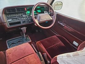 1993 TOYOTA HIACE VAN 3L SUPER CUSTOM LIMITED