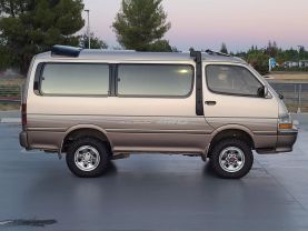 1993 TOYOTA HIACE VAN 3L SUPER CUSTOM LIMITED
