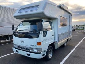 1996 TOYOTA HIACE CAMPER 3L LAIKA