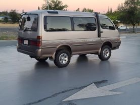 1993 TOYOTA HIACE VAN 3L SUPER CUSTOM LIMITED
