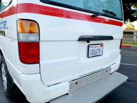 1996 TOYOTA HIACE COMMUTER VAN 1UZ-FE HIMEDIC AMBULANCE