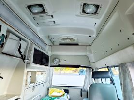 1996 TOYOTA HIACE COMMUTER VAN 1UZ-FE HIMEDIC AMBULANCE