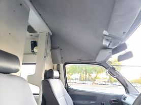 1996 TOYOTA HIACE COMMUTER VAN 1UZ-FE HIMEDIC AMBULANCE
