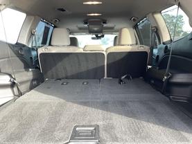 2019 HONDA PILOT SUV V6, I-VTEC, 3.5 LITER TOURING SPORT UTILITY 4D - LA Auto Star in Virginia Beach, VA