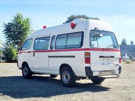 1993 TOYOTA HIACE COMMUTER VAN 3L AMBULANCE