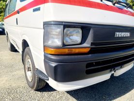 1993 TOYOTA HIACE COMMUTER VAN 3L AMBULANCE