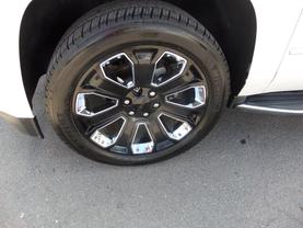 2018 GMC YUKON SUV V8, ECOTEC3, 6.2 LITER DENALI SPORT UTILITY 4D at Gael Auto Sales in El Paso, TX