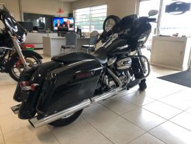 2019 Harley Davison Road Glide - - Image 4