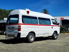 1993 TOYOTA HIACE COMMUTER VAN 3L AMBULANCE
