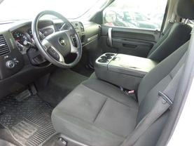2012 CHEVROLET SILVERADO 1500 CREW CAB PICKUP V8, FLEX FUEL, 5.3 LITER LT PICKUP 4D 5 3/4 FT at Gael Auto Sales in El Paso, TX