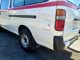 1993 TOYOTA HIACE COMMUTER VAN 3L AMBULANCE