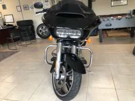 2019 Harley Davison Road Glide - - Image 2