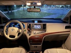 2014 TOYOTA SIENNA PASSENGER SILVER AUTOMATIC - Citywide Auto Group LLC
