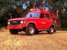 1985 TOYOTA LAND CRUISER TRUCK 3F FIRE TRUCK