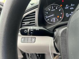 2017 HYUNDAI ELANTRA SEDAN GRAY AUTOMATIC - Auto Spot