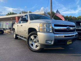 Used 2011 CHEVROLET SILVERADO 1500 CREW CAB PICKUP V8, FLEX FUEL, 5.3 LITER LT PICKUP 4D 5 3/4 FT - LA Auto Star located in Virginia Beach, VA