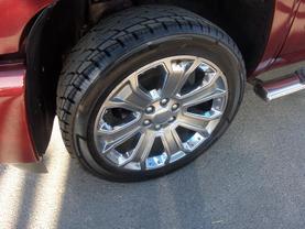 2013 CHEVROLET SILVERADO 1500 CREW CAB PICKUP V8, FLEX FUEL, 4.8 LITER LT PICKUP 4D 5 3/4 FT at Gael Auto Sales in El Paso, TX
