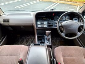 1996 TOYOTA HIACE VAN 2RZ-E LIVING SALOON EX