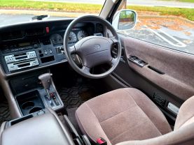 1996 TOYOTA HIACE VAN 2RZ-E LIVING SALOON EX