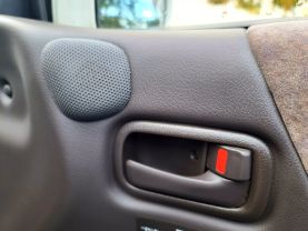 1996 TOYOTA HIACE VAN 2RZ-E LIVING SALOON EX