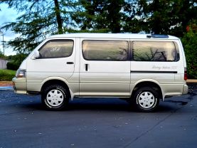 1996 TOYOTA HIACE VAN 2RZ-E LIVING SALOON EX