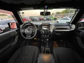 2017 JEEP WRANGLER UNLIMITED SUV V6, 3.6 LITER FREEDOM SPORT UTILITY 4D - LA Auto Star in Virginia Beach, VA
