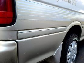 1996 TOYOTA HIACE VAN 2RZ-E LIVING SALOON EX