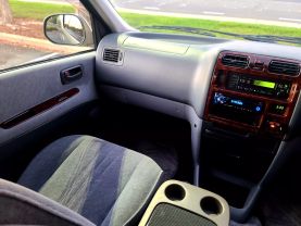 1996 TOYOTA GRANVIA VAN 1KZ-TE Q