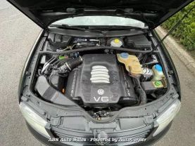 1999 VOLKSWAGEN PASSAT SEDAN V6, 2.8 LITER GLS SEDAN 4D