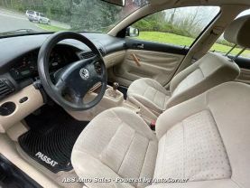 1999 VOLKSWAGEN PASSAT SEDAN V6, 2.8 LITER GLS SEDAN 4D