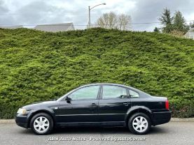 1999 VOLKSWAGEN PASSAT SEDAN V6, 2.8 LITER GLS SEDAN 4D