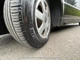1999 VOLKSWAGEN PASSAT SEDAN V6, 2.8 LITER GLS SEDAN 4D