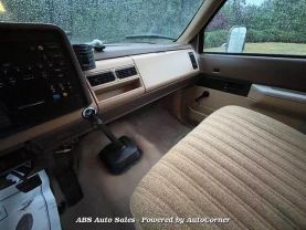 1988 CHEVROLET C/K2500 EXT CAB 5.7L V8 F OHV 16V SCOTTSDALE EXT CAB