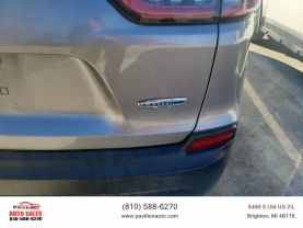 2019 JEEP CHEROKEE SUV 4-CYL, ZERO EVAP, 2.4 LITER LATITUDE SPORT UTILITY 4D
