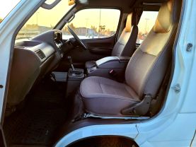 1995 TOYOTA HIACE COMMUTER VAN 3L DX