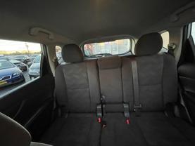 2015 NISSAN ROGUE SUV 4-CYL, 2.5 LITER SV SPORT UTILITY 4D - LA Auto Star