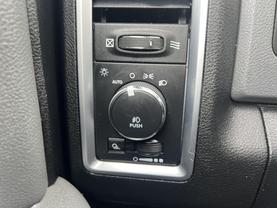 2015 RAM 1500 CREW CAB PICKUP WHITE AUTOMATIC - Auto Spot