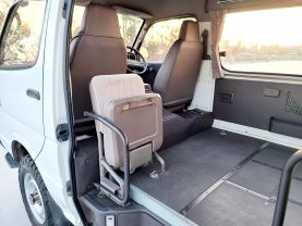 1995 TOYOTA HIACE COMMUTER VAN 3L DX