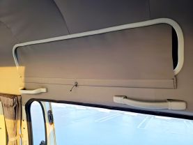 1995 TOYOTA HIACE COMMUTER VAN 3L DX