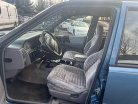 1994 JEEP GRAND CHEROKEE SUV BLUE AUTOMATIC - Auto Spot
