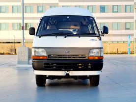1995 TOYOTA HIACE COMMUTER VAN 3L DX
