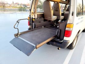 1995 TOYOTA HIACE COMMUTER VAN 3L DX
