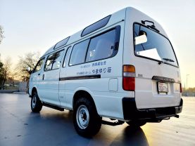 1995 TOYOTA HIACE COMMUTER VAN 3L DX