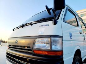1995 TOYOTA HIACE COMMUTER VAN 3L DX