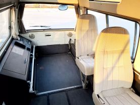 1995 TOYOTA HIACE COMMUTER VAN 3L DX