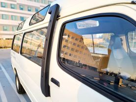 1995 TOYOTA HIACE COMMUTER VAN 3L DX