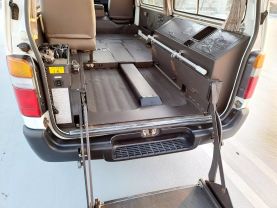 1995 TOYOTA HIACE COMMUTER VAN 3L DX