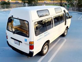 1995 TOYOTA HIACE COMMUTER VAN 3L DX